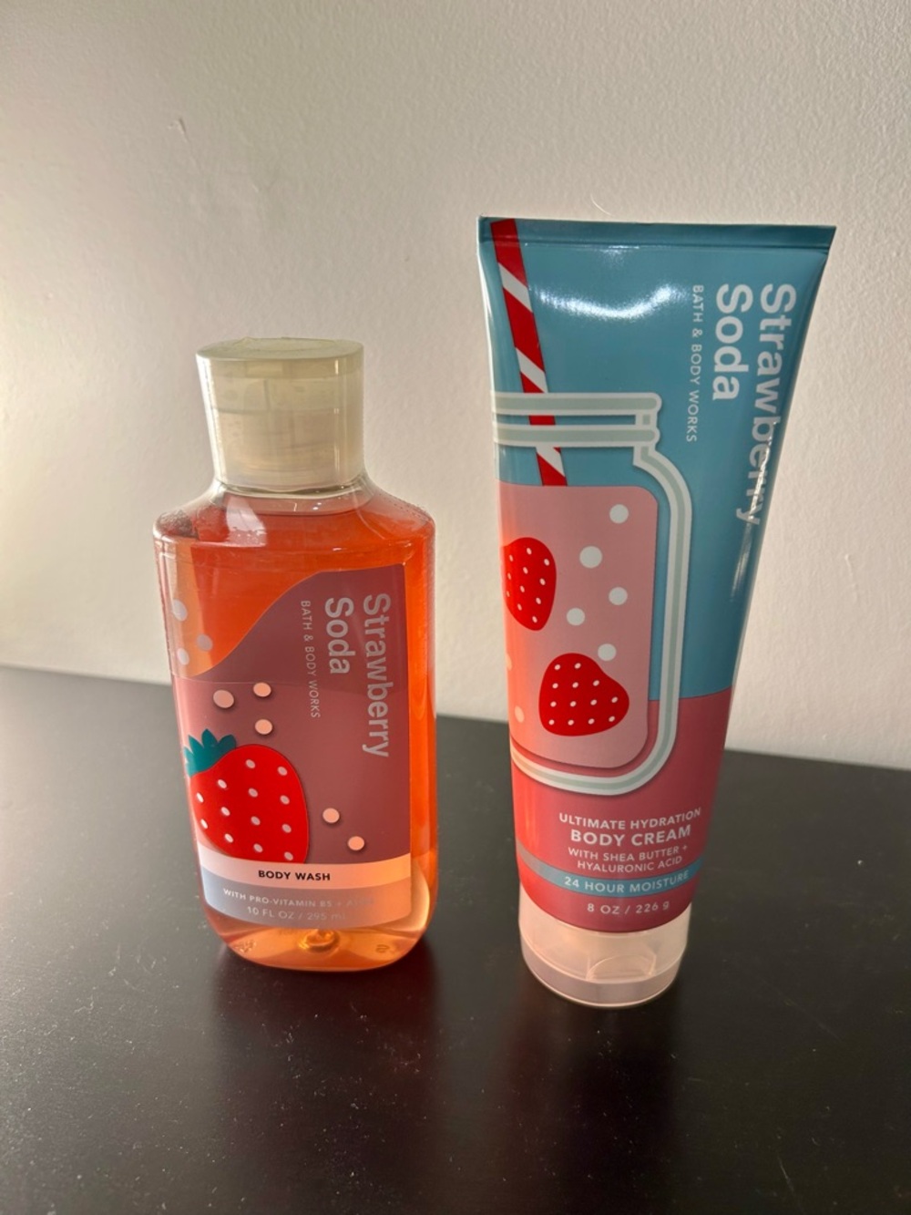 Bath & Body Works Strawberry Soda Body Wash & Body Cream Duo
